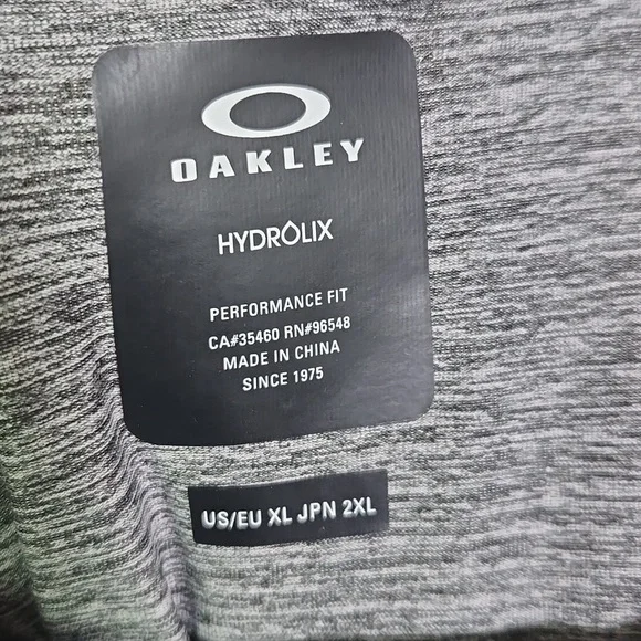 Oakley Gray Short Sleeve Performance Tee - Picture 5 of 6